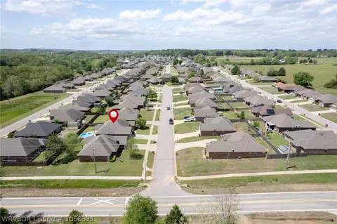 1805 Fairbanks Dr, Barling, AR 72923 photo 35