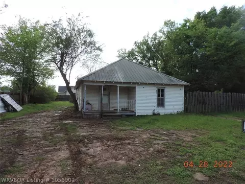 615 4th St, Ozark, AR 72949 photo 2