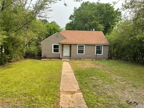 3905 Victory Cir, Fort Smith, AR 72904 photo 1