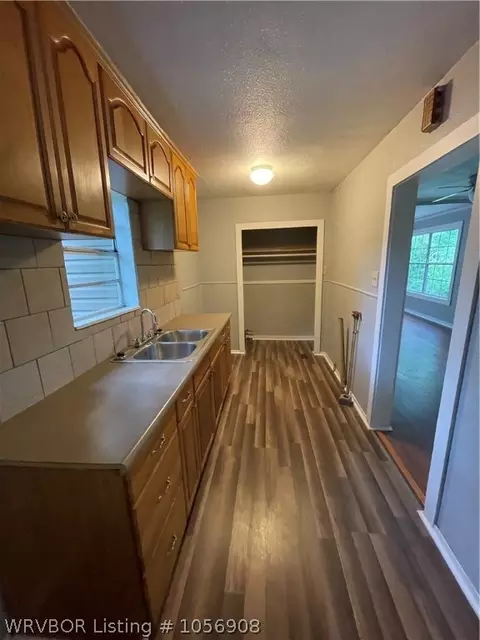 3905 Victory Cir, Fort Smith, AR 72904 photo 7