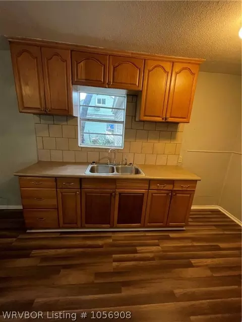 3905 Victory Cir, Fort Smith, AR 72904 photo 8