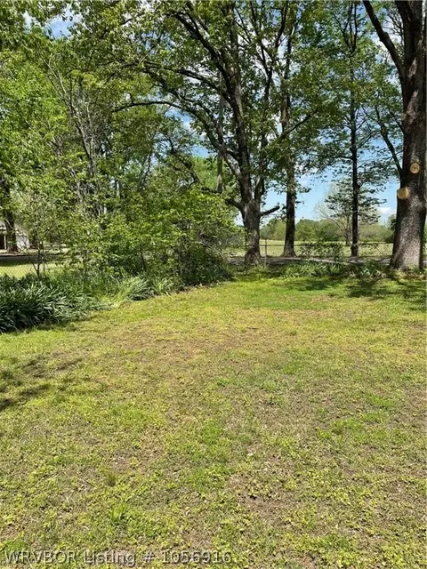 110 Zeiler St, Paris, AR 72855 photo 8