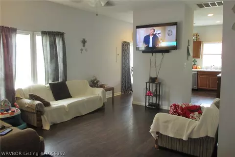 309 Academy St, Paris, AR 72855 photo 2
