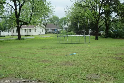309 Academy St, Paris, AR 72855 photo 19