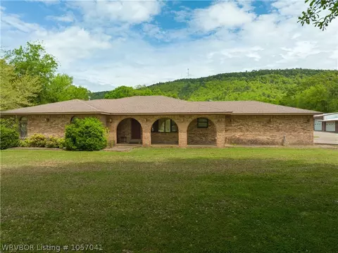 2920 W Walnut, Paris, AR 72855