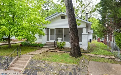 1004 S 23rd St, Fort Smith, AR 72901 photo 1