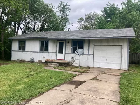 3613 Young St, Fort Smith, AR 72904 photo 1