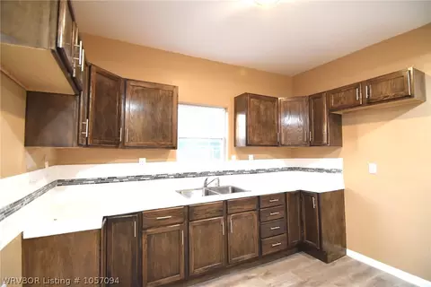 906 N 34th St, Fort Smith, AR 72903 photo 7