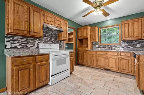 9701 Muirfield Cir, Fort Smith, AR 72908 photo 4
