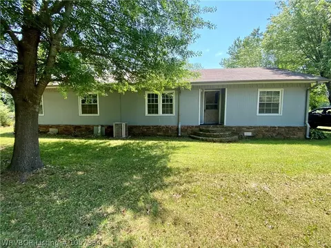 507 Smith St, Pocola, OK 74902 photo 2