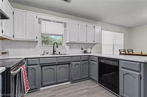 5903 Cloverleaf Cir, Ozark, AR 72949 photo 4