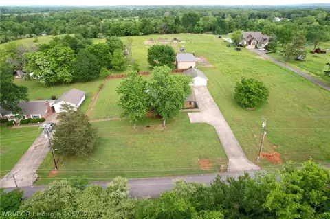 1902 9th Ter, Barling, AR 72923 photo 43
