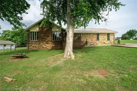 1902 9th Ter, Barling, AR 72923 photo 1