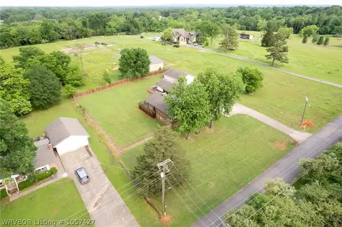 1902 9th Ter, Barling, AR 72923 photo 49