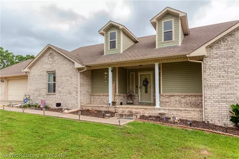 3319 Larkspur Ln, Fort Smith, AR 72916 photo 1