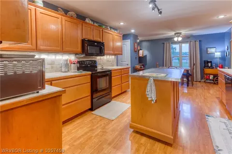 3319 Larkspur Ln, Fort Smith, AR 72916 photo 12
