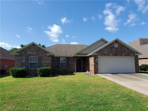 2005 Yukon Dr, Barling, AR 72923 photo 1