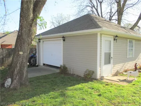 2004 Barrington Dr, Lavaca, AR 72941 photo 17