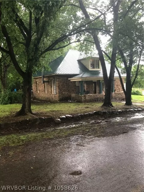 2083 Walker Mountain Rd, Waldron, AR 72958 photo 1