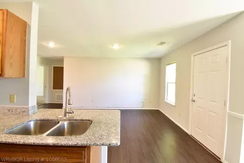 2724 Koller St, Fort Smith, AR 72904 photo 4