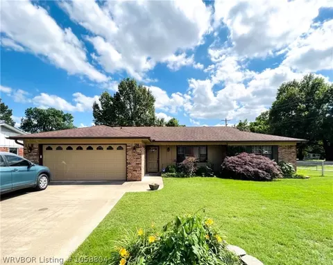 4200 Skywood Dr, Fort Smith, AR 72904 photo 1