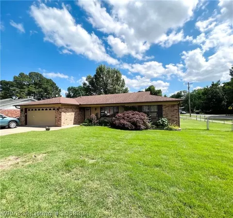 4200 Skywood Dr, Fort Smith, AR 72904 photo 2