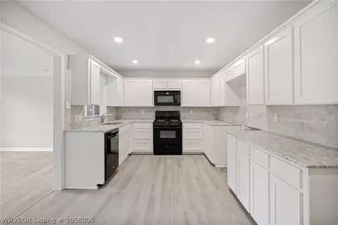 4822 S V St, Fort Smith, AR 72903 photo 10