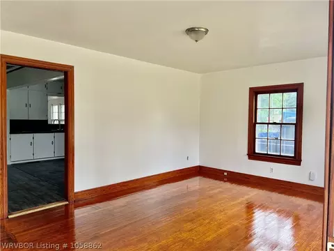 105 E Spring St, Ozark, AR 72949 photo 6