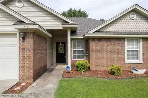 311 S 14th St, Lavaca, AR 72941 photo 2