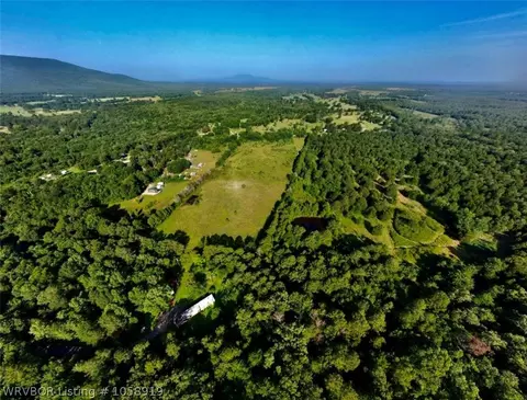 9114 Riddle Creek Loop, Hackett, AR 72937 photo 2