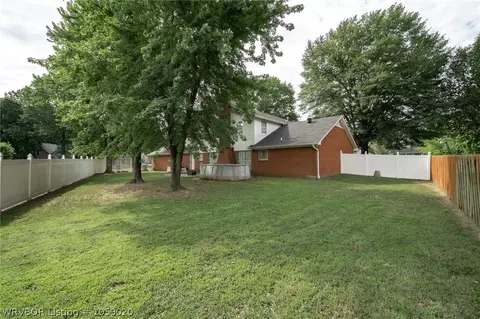 2409 Crosshill Rd, Fort Smith, AR 72908 photo 6