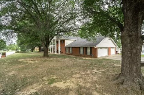 2409 Crosshill Rd, Fort Smith, AR 72908 photo 4