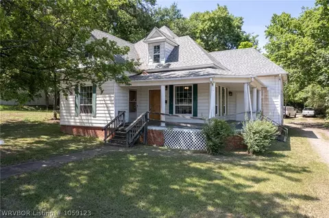 118 E Commercial St, Ozark, AR 72949 photo 2