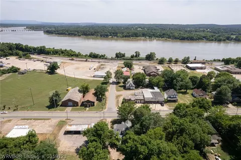 118 E Commercial St, Ozark, AR 72949 photo 45