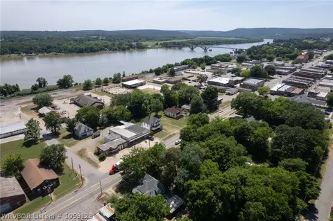 118 E Commercial St, Ozark, AR 72949 photo 44