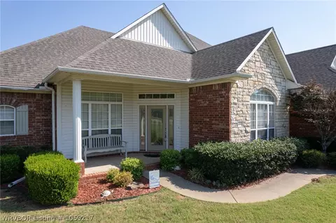 6803 Southfield Dr, Fort Smith, AR 72916 photo 2