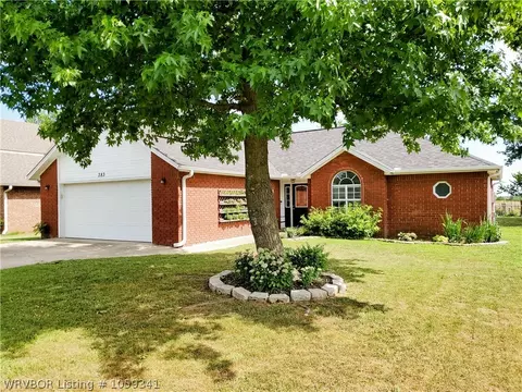 383 Thompson St, Centerton, AR 72719 photo 1