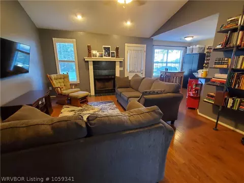 383 Thompson St, Centerton, AR 72719 photo 7