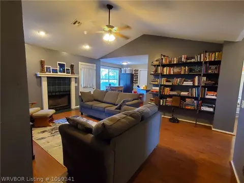 383 Thompson St, Centerton, AR 72719 photo 8