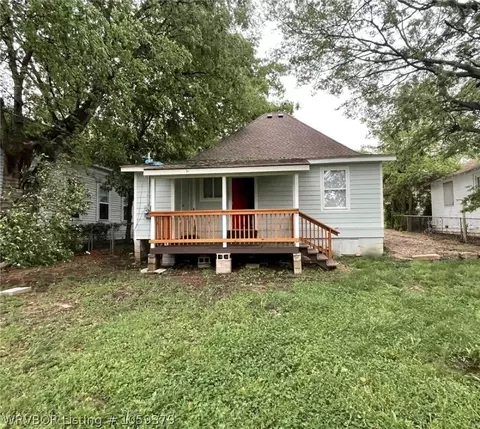 1014 S 10th St, Fort Smith, AR 72901 photo 4