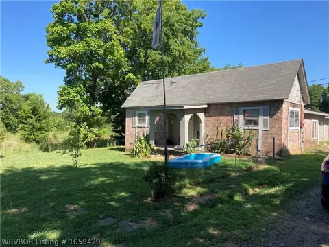 904 Southview St, Dyer, AR 72935 photo 1