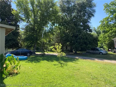 904 Southview St, Dyer, AR 72935 photo 6