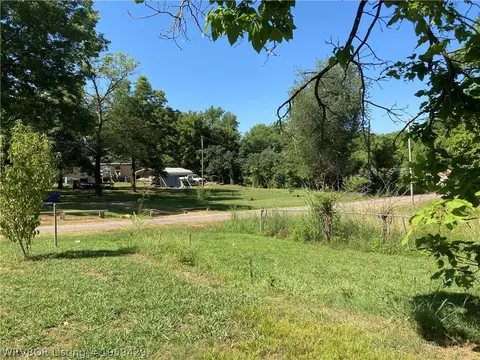 904 Southview St, Dyer, AR 72935 photo 7