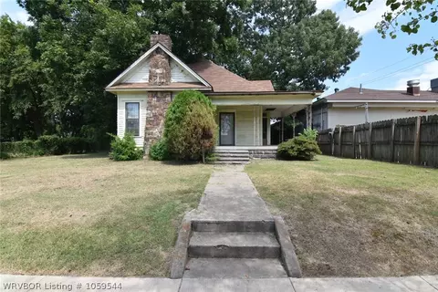 1004 N 33rd St, Fort Smith, AR 72904 photo 1