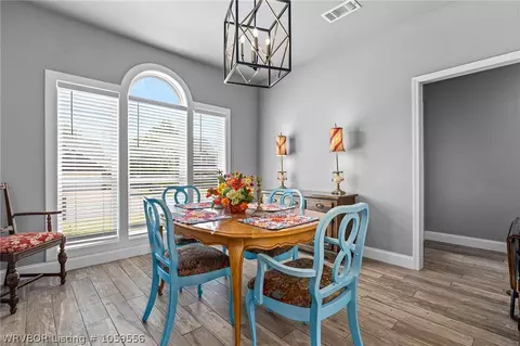 2704 Canterbury Cir, Fort Smith, AR 72903 photo 4