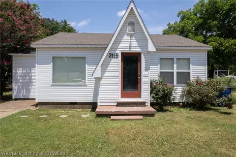 2115 Knoxville St, Fort Smith, AR 72901 photo 2