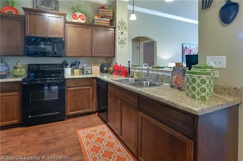 2218 Regency, Barling, AR 72923 photo 4