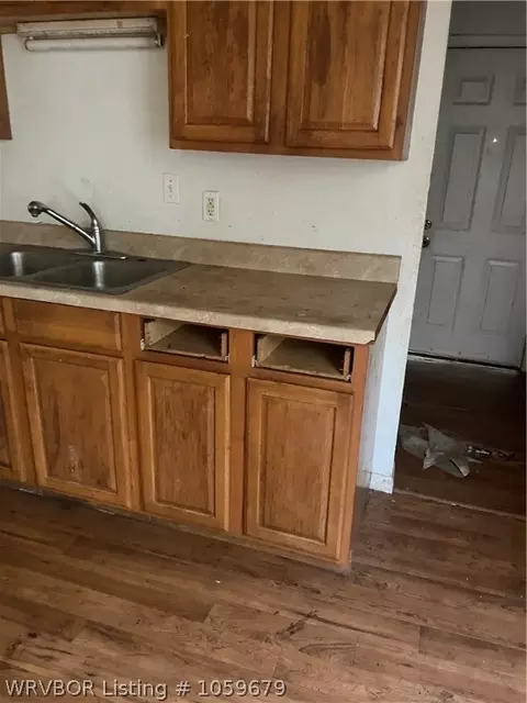 100 E 3rd St, Gore, OK 74435 photo 11