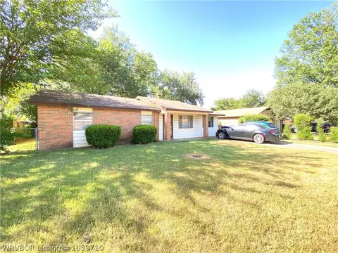 3221 Grinnell Ave, Fort Smith, AR 72908 photo 2