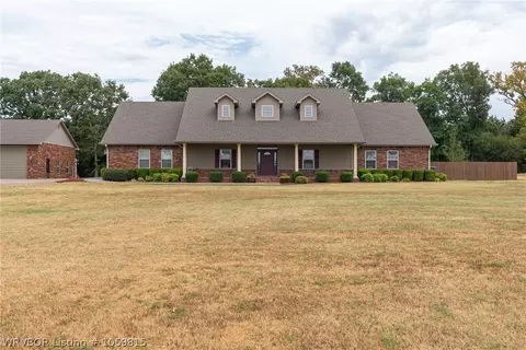 602 Pinnacle View Rd, Charleston, AR 72933